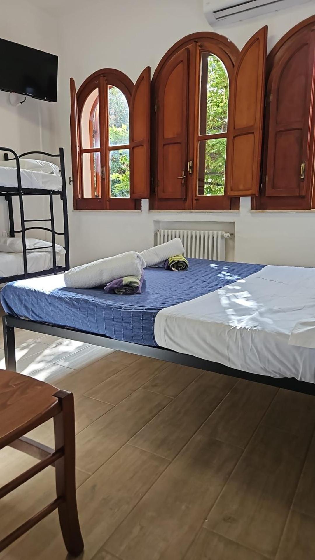 Villa Silvia Casteldaccia Eksteriør bilde