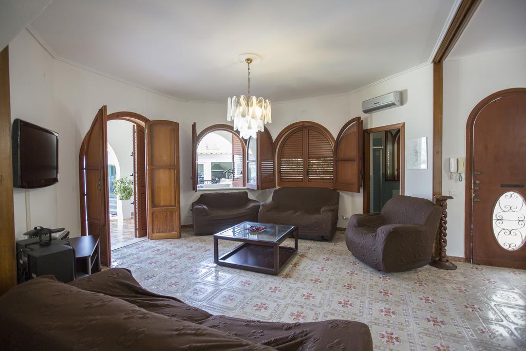 Villa Silvia Casteldaccia Eksteriør bilde
